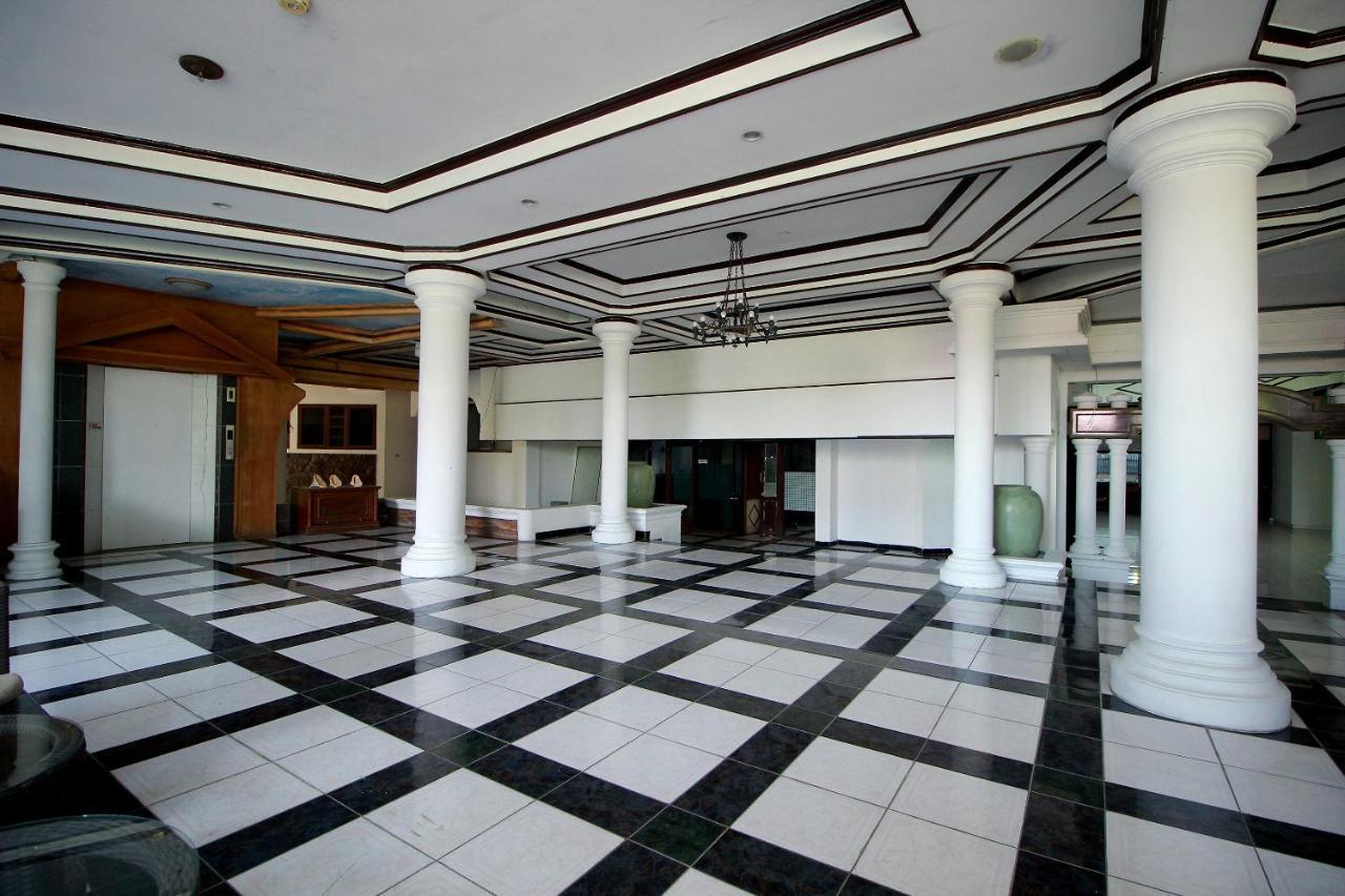 Oyo 2360 Hotel Rio Bengkulu Exterior photo